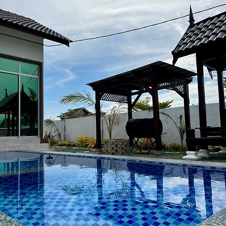 The Broms Villa كُوالا تيرينغانو المظهر الخارجي الصورة
