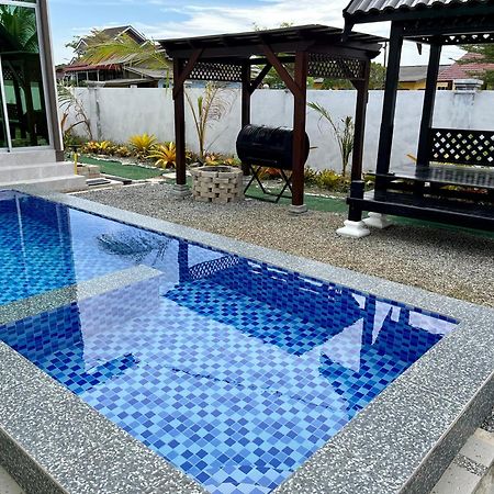 The Broms Villa كُوالا تيرينغانو المظهر الخارجي الصورة